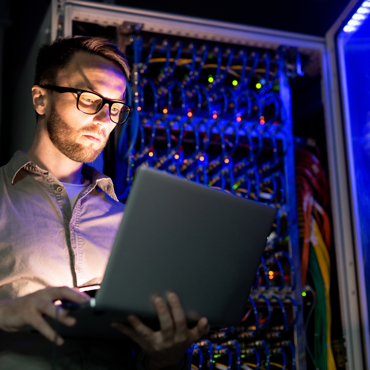 Ubezpieczenie cyber dla IT – czy programista na JDG naprawdę go potrzebuje?